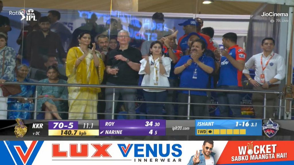 Tim cook spotted at IPL