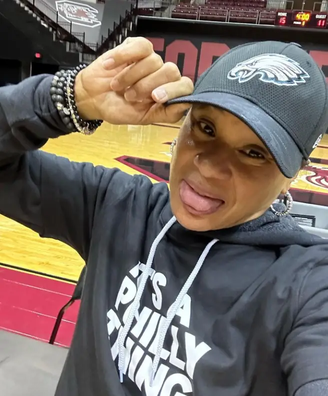 Is Dawn Staley married? Is she in a relationship with Lisa Boyer