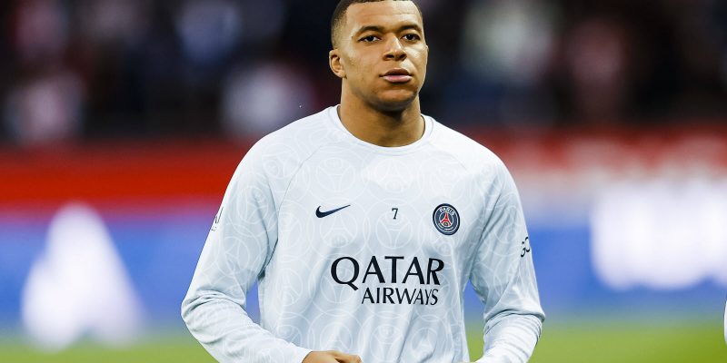 Kylian Mbappé rejects PSG offer