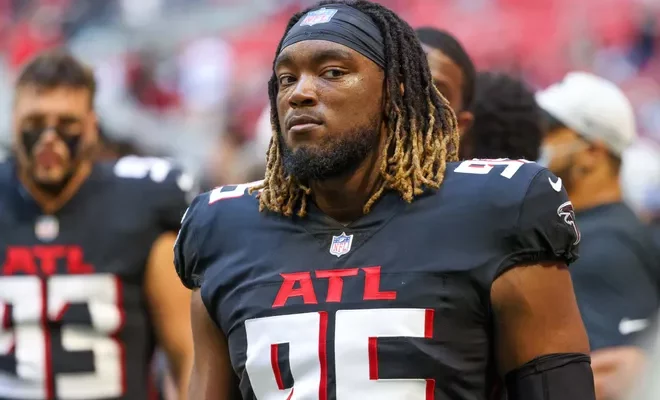 Atlanta Falcons Re-Sign Defensive Lineman Ta'Quon Graham for 2025 Season